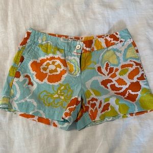 Linen floral shorts